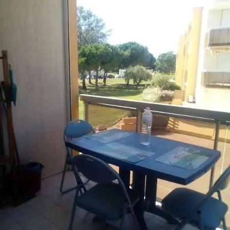 Avec Balcon A Deux Pas De La Daire *